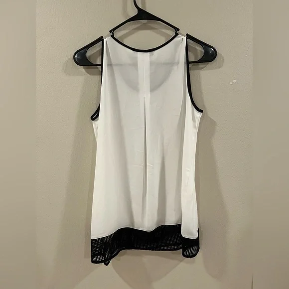 Cable & Gauge Tank Top - size small - Picture 4 of 7